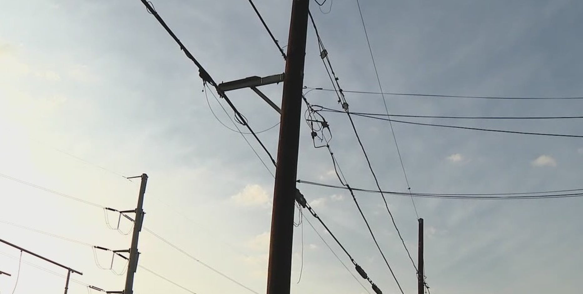 Houston weather: CenterPoint, Entergy power outage tracker, map; ERCOT dashboard