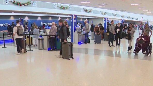 Houston travelers share airport experiences as holiday travel gets busy