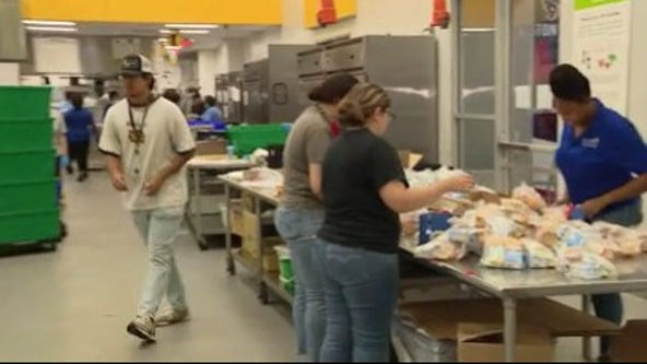Houston Food Bank summer meals program, local businesses to feed kids in city