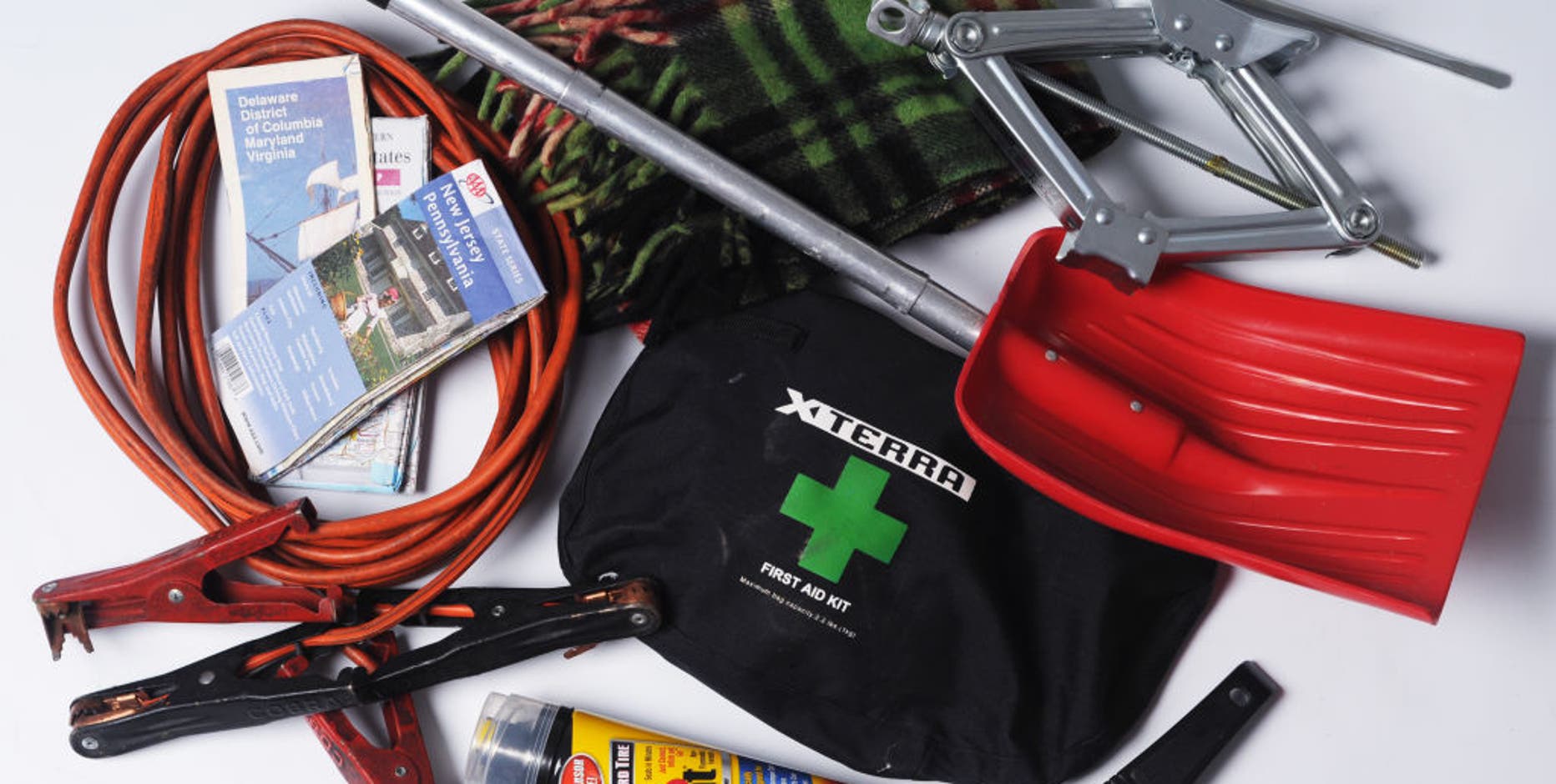 What should be in your winter weather vehicle emergency kit