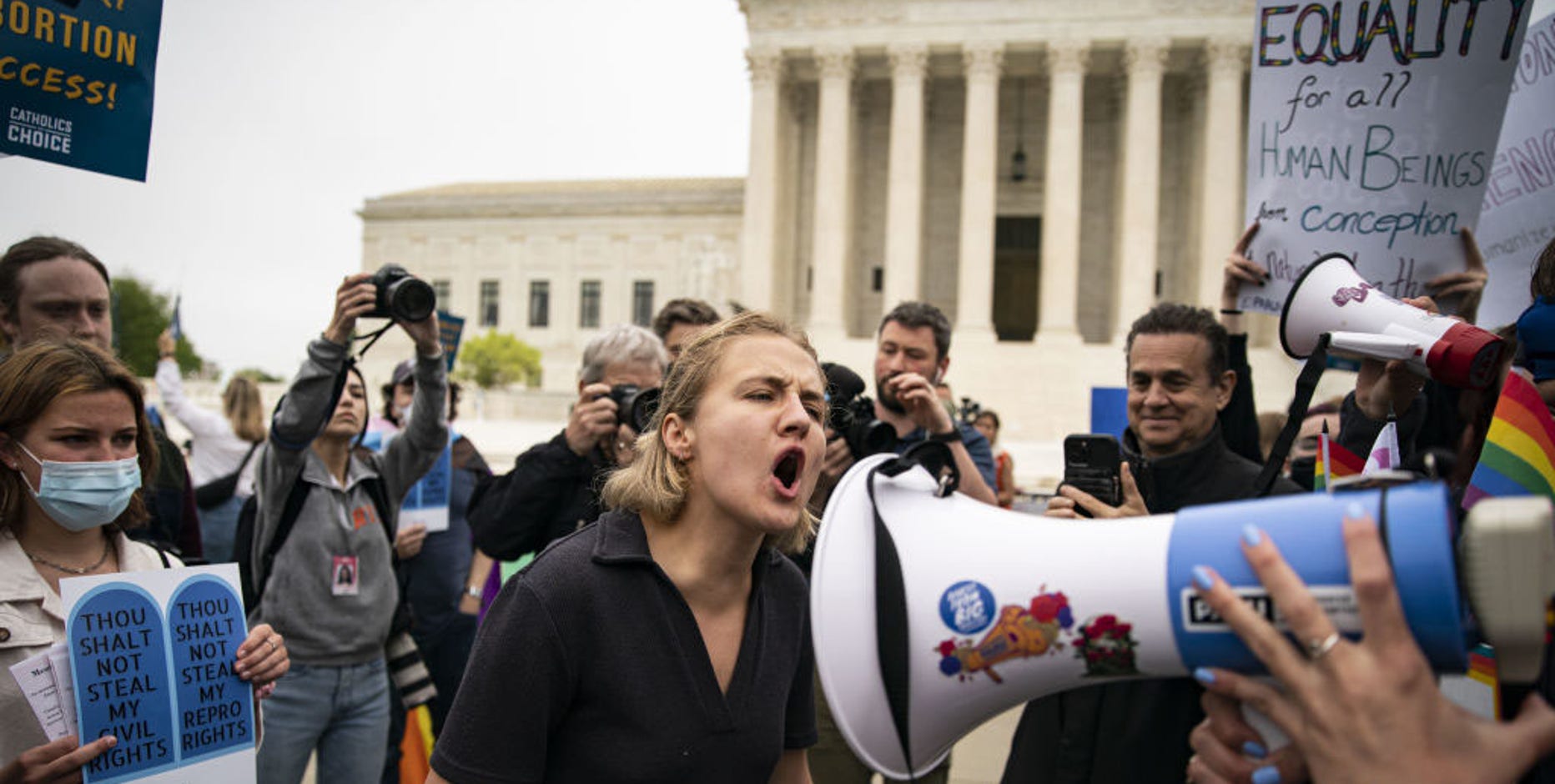 Roe v. Wade: Polls reflect most Americans support abortion rights as SCOTUS considers overturning law