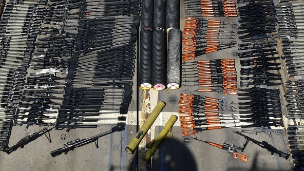 U.S. Navy offers cash for tips on illicit weapons, drugs in Mideast