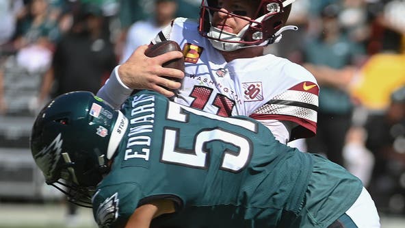 Carson Wentz fumbles, struggles in 1st game against former Eagles team