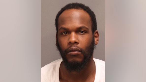 Officials: Suspect charged after shooting girlfriend, her former boyfriend at SEPTA station