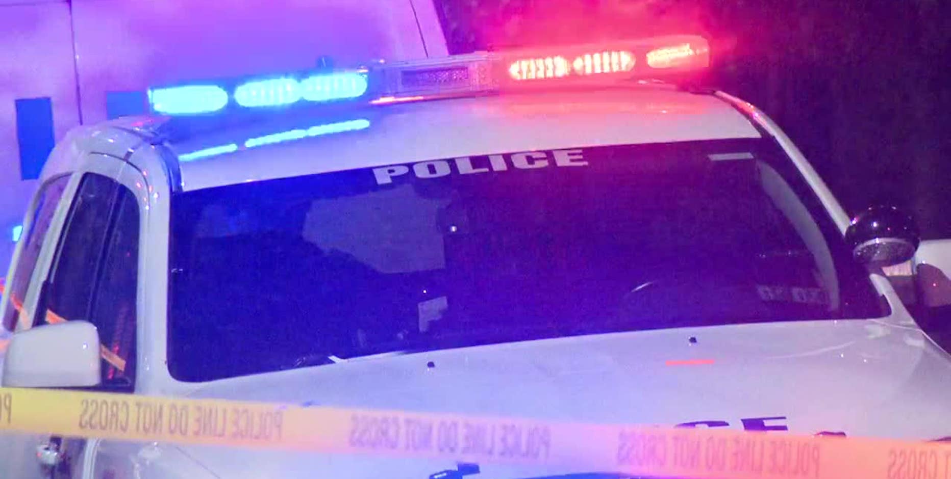 2 men bound with zip ties during gunpoint home invasion in Philadelphia: police