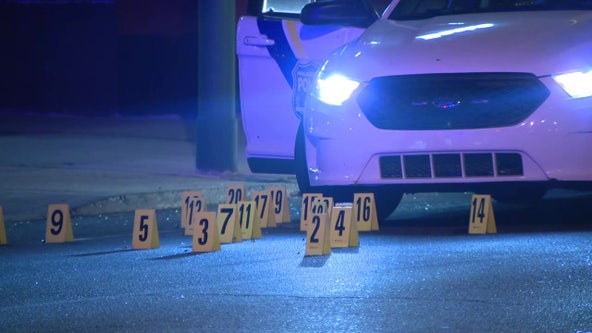 2 Philadelphia officers shot, suspect critically injured after pursuit, shootout: police