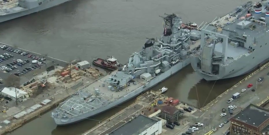 Battleship New Jersey completes move to Philadelphia Navy Yard for maintenance