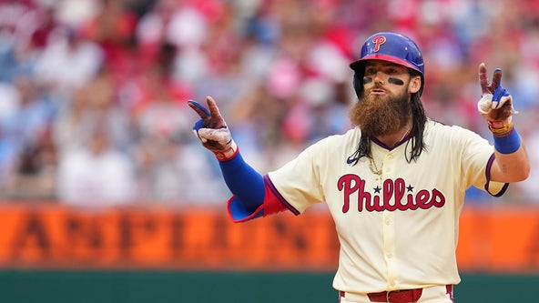 This one time, with a band question, Phillies fan sparks a 'Sexy' slogan