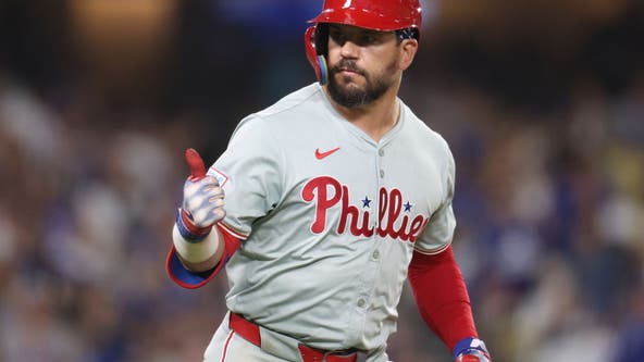 Kyle Schwarber hits 3 homers, drives in 7 runs as Phillies rally past Dodgers 9-4