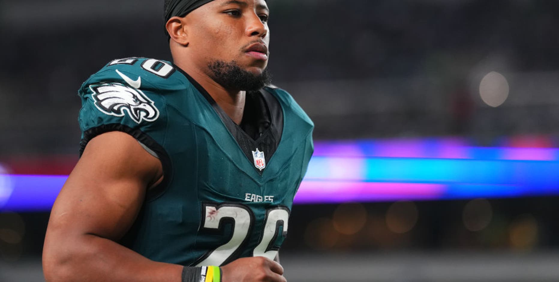 Saquon Barkley's pivotal 4th quarter drop burns Eagles in 22-21 loss to Falcons