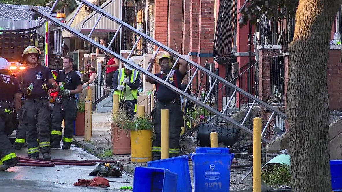 Large fire engulfs multiple homes in Kensington