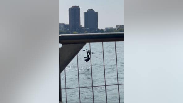 Watch: Hoverboard rider falls into Detroit River during auto show demonstration