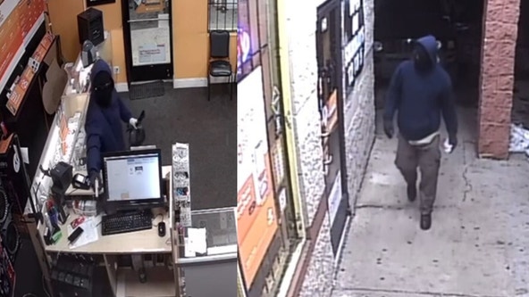 Masked gunman shoots Pontiac Boost Mobile clerk during robbery