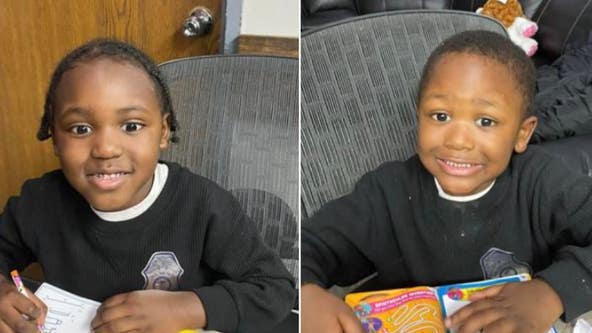 Hazel Park police looking for parents of found boys