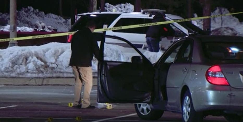 Man shot outside Fountain Walk in Novi after trading gunfire with suspects breaking into his car