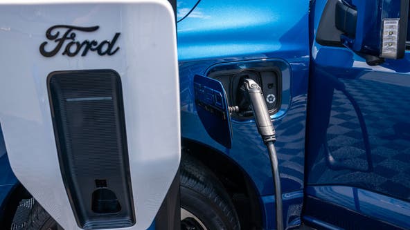 2023 Detroit Auto Show will have all-indoor EV track, plus ride and drive on Grand Prix Circuit