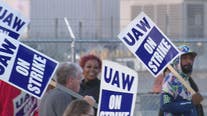 Analyst: UAW strike with parts facilities will put more pressure on Big Three