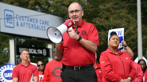 UAW's Shawn Fain gives Detroit's Big Three new deadline before more strikes expected