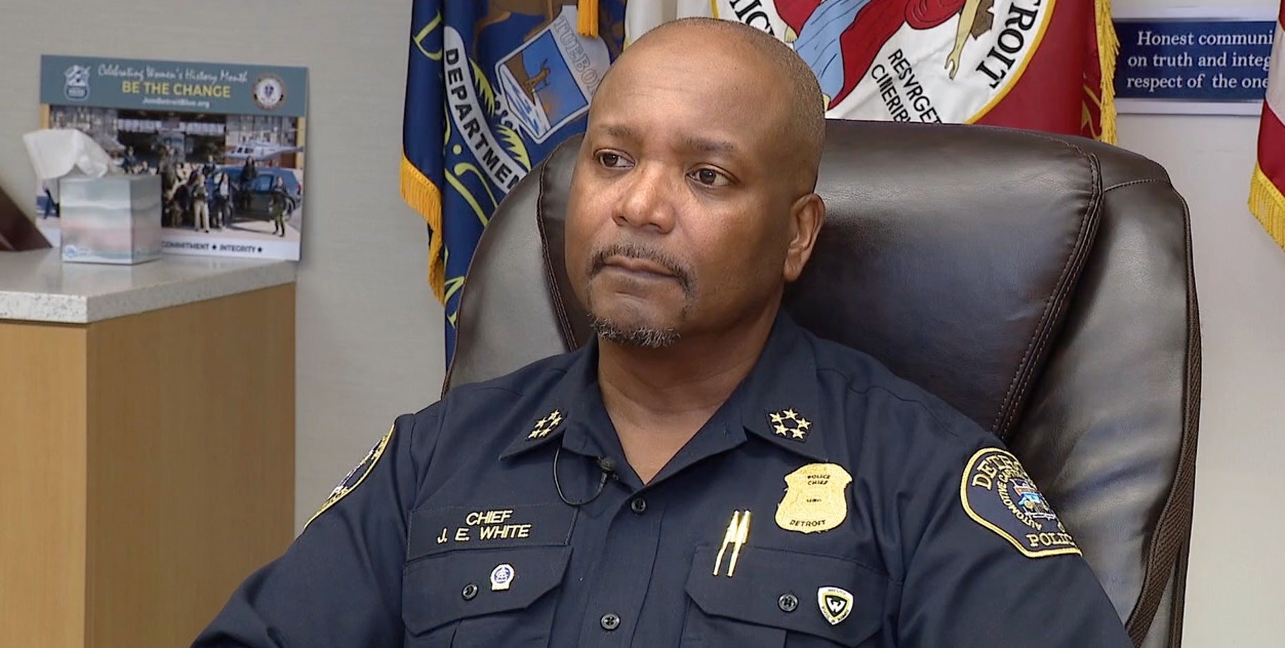 Detroit Police Officers in tears after 12-hour negotiation with woman on ledge of high-rise