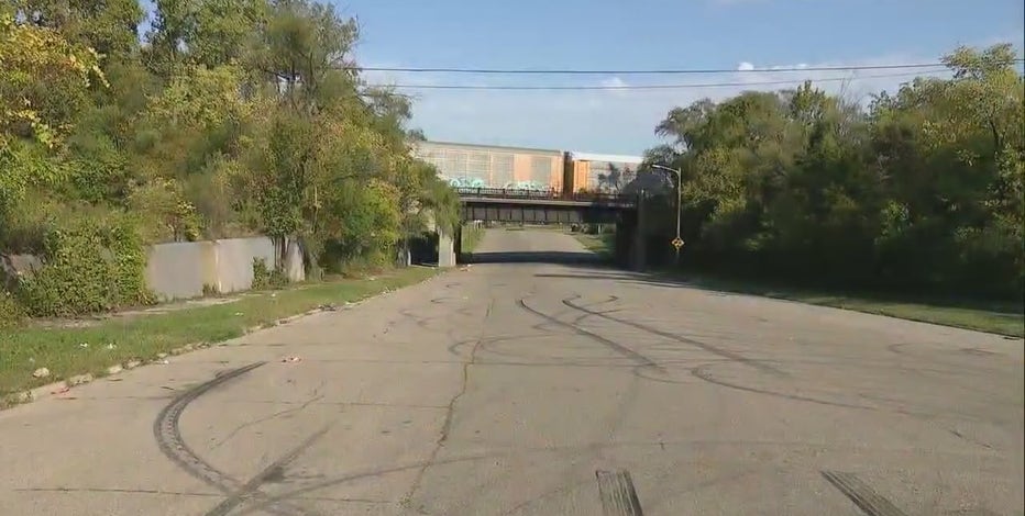 Detroit street racer shot by police after hitting officer while trying to speed away