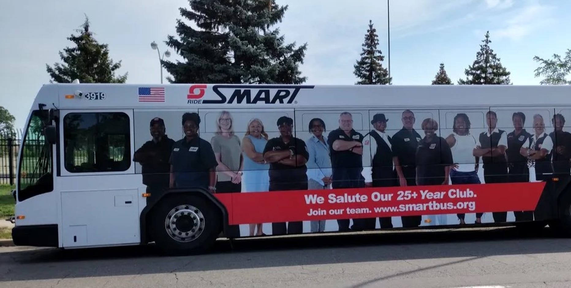 Smart Fast Bus New Oakland County bus route includes stops at hospitals, schools ...