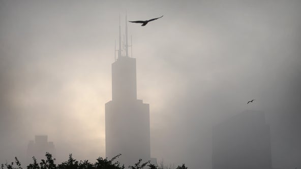 Chicago weather: Scattered snow showers with near-freezing temps Wednesday