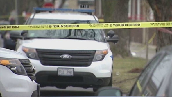 Man fatally shot in Bronzeville; person in custody