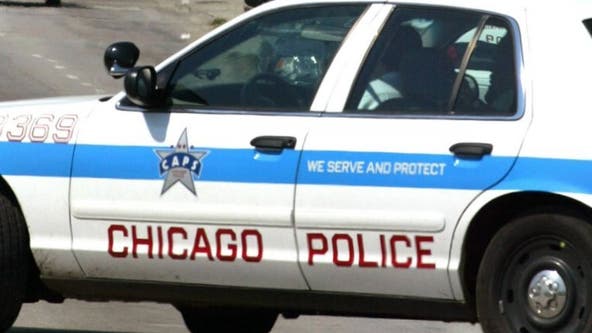 2 suspects robbing taxi drivers on Chicago's West Side: police