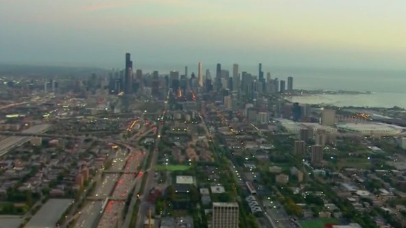 Chicago weather: Showers this morning with above-average temps