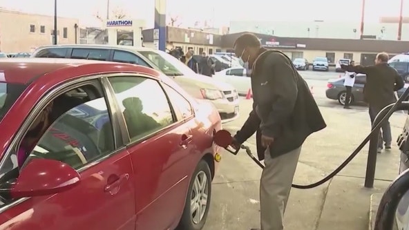 Chicago businessman Willie Wilson hosts gas giveaway in Chicago, Gary this Saturday