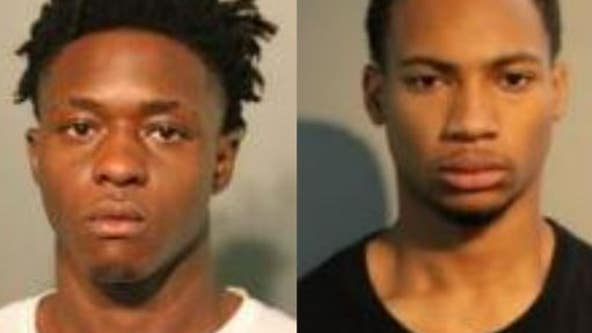 2 Chicago men charged with carjacking rideshare driver at gunpoint, crashing vehicle into fire hydrant