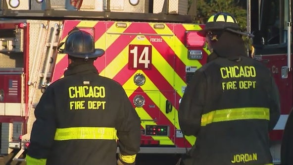 Chicago firefighter injured battling West Side blaze