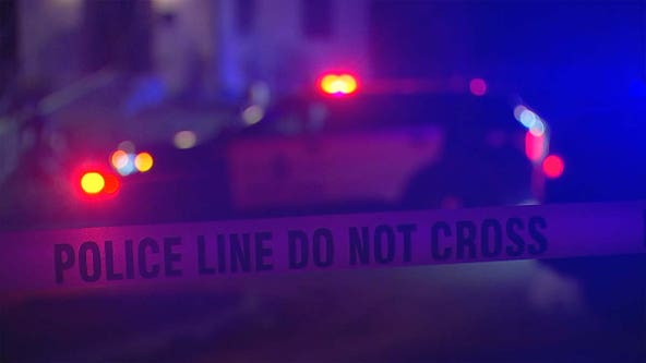 Man shot in the back in Chicago Lawn