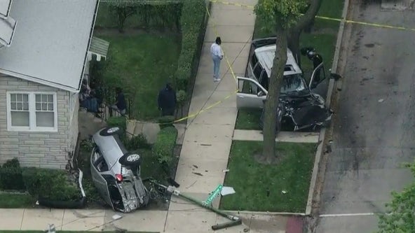Three people injured in rollover crash on Chicago's South Side