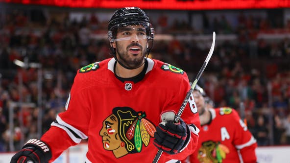 Blackhawks drop 7th straight in 5-3 loss to Blues