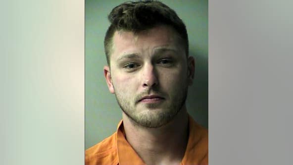 Former Navy rescue swimmer from Illinois charged with attempting to drown man in Florida condo pool
