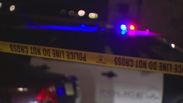 Man found shot to death on Chicago sidewalk