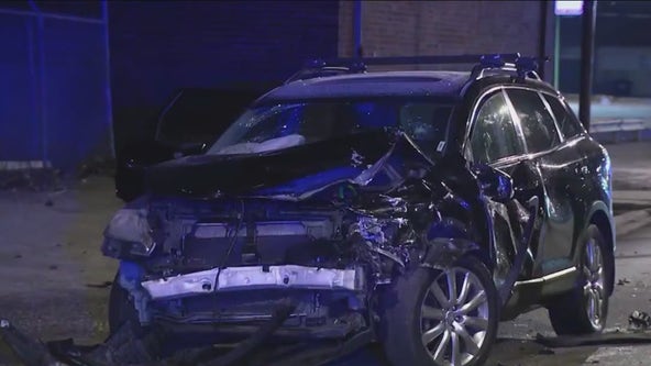 1 killed, 5 injured in multi-car crash on Chicago's Southwest Side