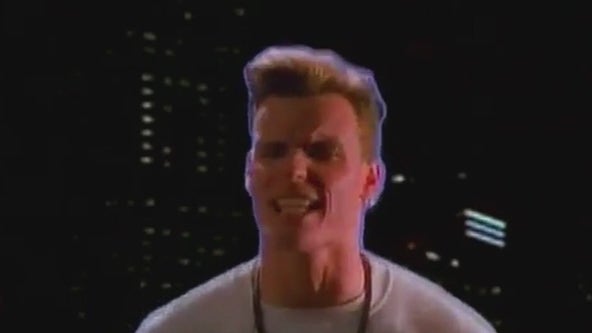 Vanilla Ice to headline White Sox 'I love the 90s Tour' postgame concert in August