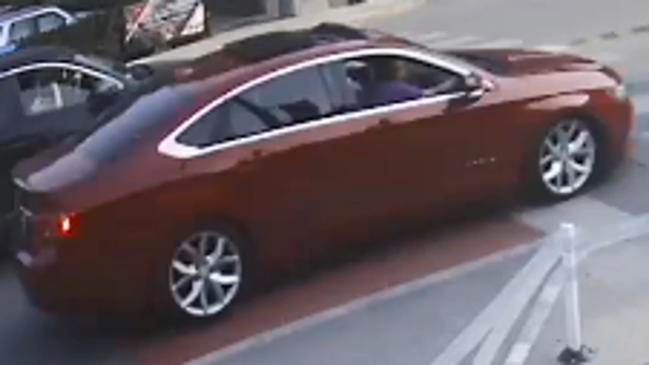 Chicago police looking for car in hit and run in West Town