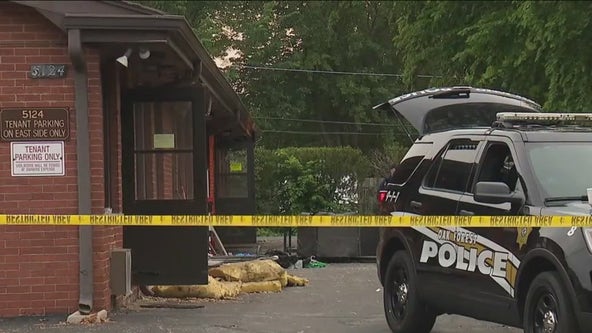 Explosion at Oak Forest apartment leaves 2 seriously hurt: officials