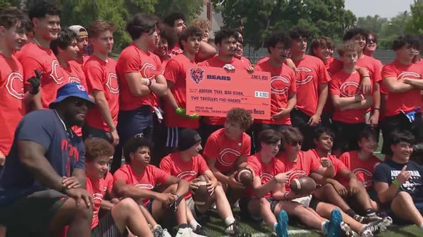 Chicago Bears host high school football training camp, donate funds to participating schools
