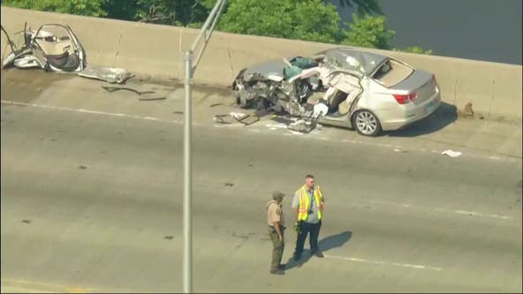 Multi-vehicle crash closes OB I-57 in south suburbs
