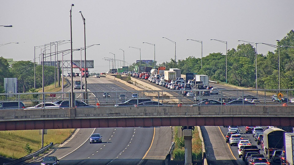Multi-vehicle crash closes OB I-57 in south suburbs