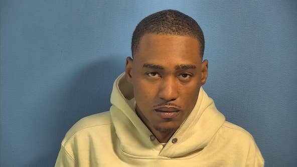 Convicted felon from Chicago arrested at Naperville TopGolf with Glock: prosecutors