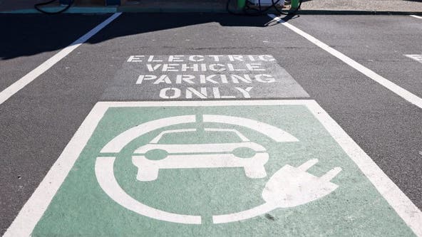 Loop parking garages to add 300 EV charging stations with funding from ComEd