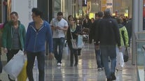 Retailers rolling out specials to woo holiday shoppers amid inflation worries