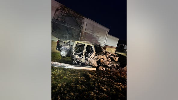 Illinois driver, passenger pulled from vehicle that caught fire after crashing into building in Beach Park