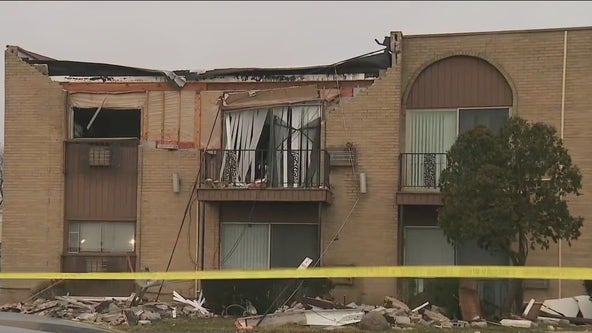 59 residents in Mundelein displaced, 1 injured after partial roof collapse
