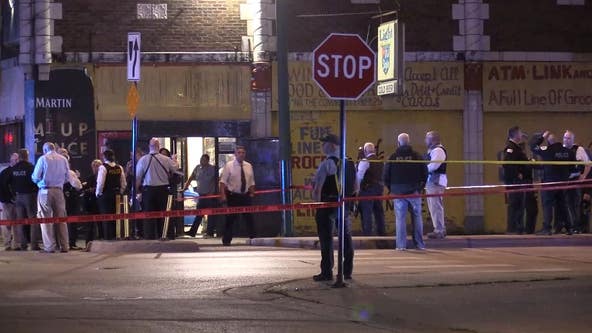 Chicago police fatally shoot man during knife attack on West Side